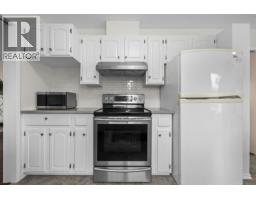 4pc Bathroom - 908 Stevenson Road, West Kelowna, BC V1Z1N2 Photo 17