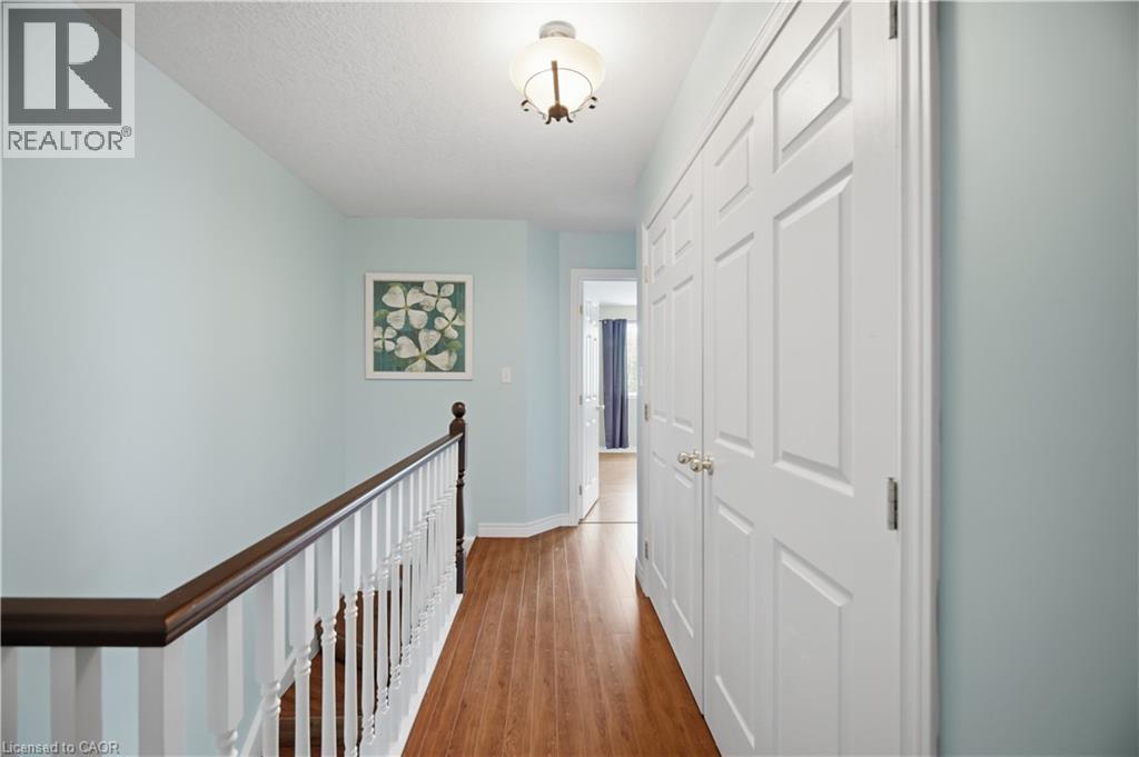 40 SUNNYCROFT Court - 20