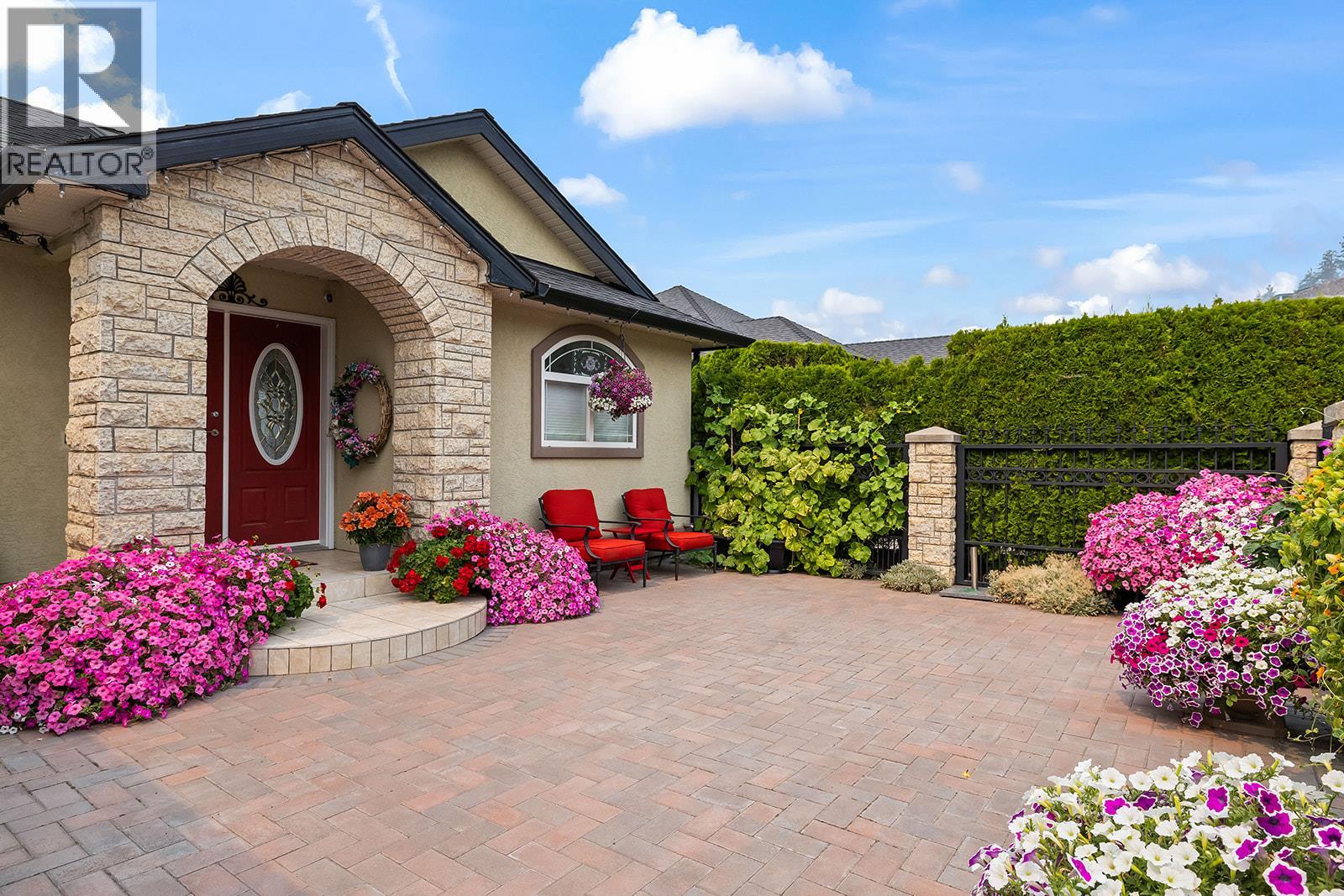 3388 Ridge Boulevard - 5