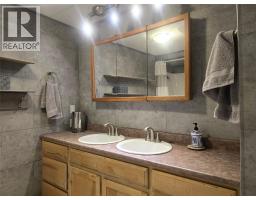 596-4590 Barriere Town Road, Barriere, BC V0E1E0 Photo 26
