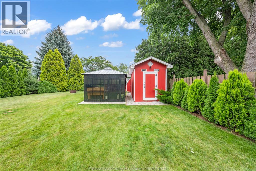46 Plumbrook DRIVE - 42
