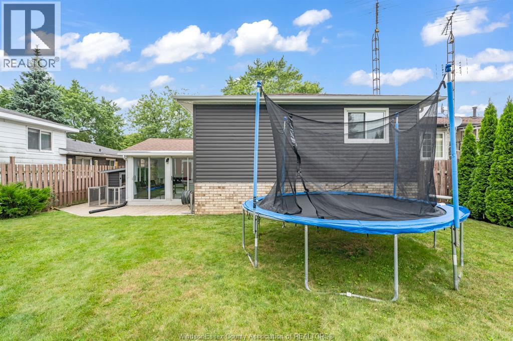 46 Plumbrook DRIVE - 46