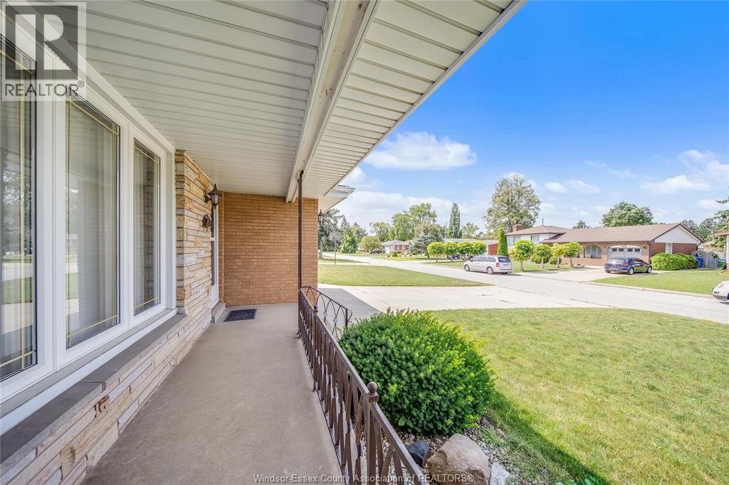 2506 LONGFELLOW AVENUE - 3
