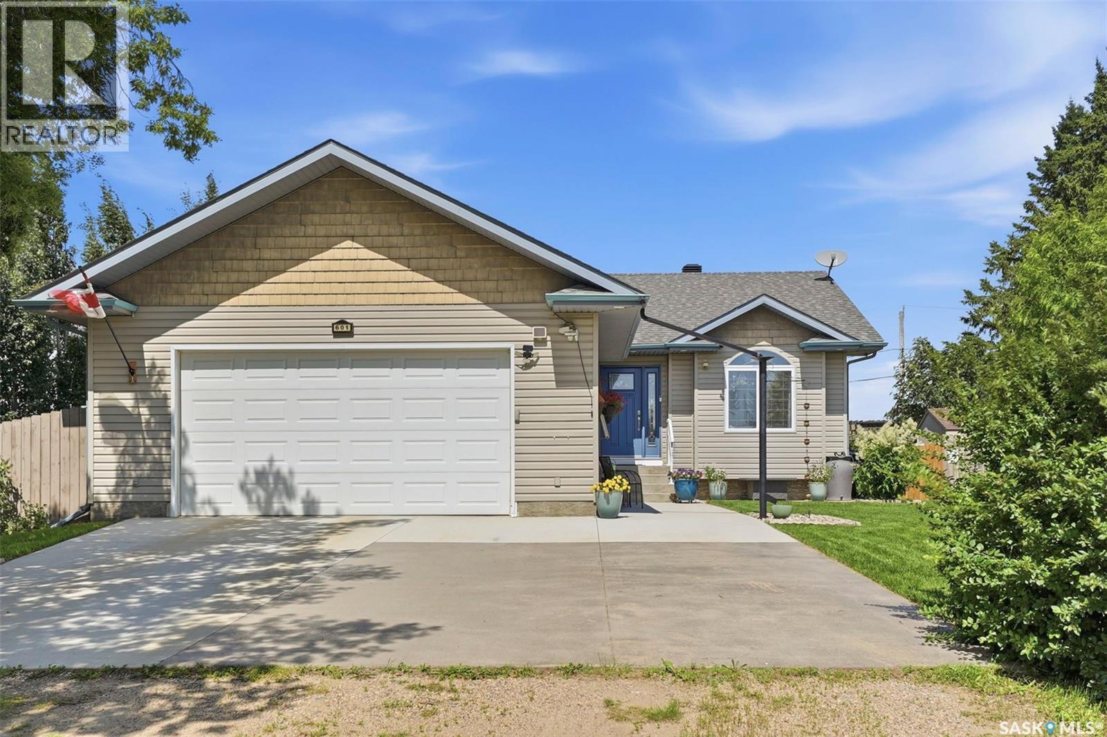 601 2nd AVENUE - 1