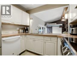 3pc Ensuite bath - 2705 Grant Road, Regina, SK S4S5G1 Photo 9