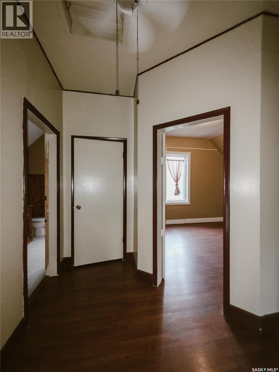 269 6th AVENUE E - Image 33