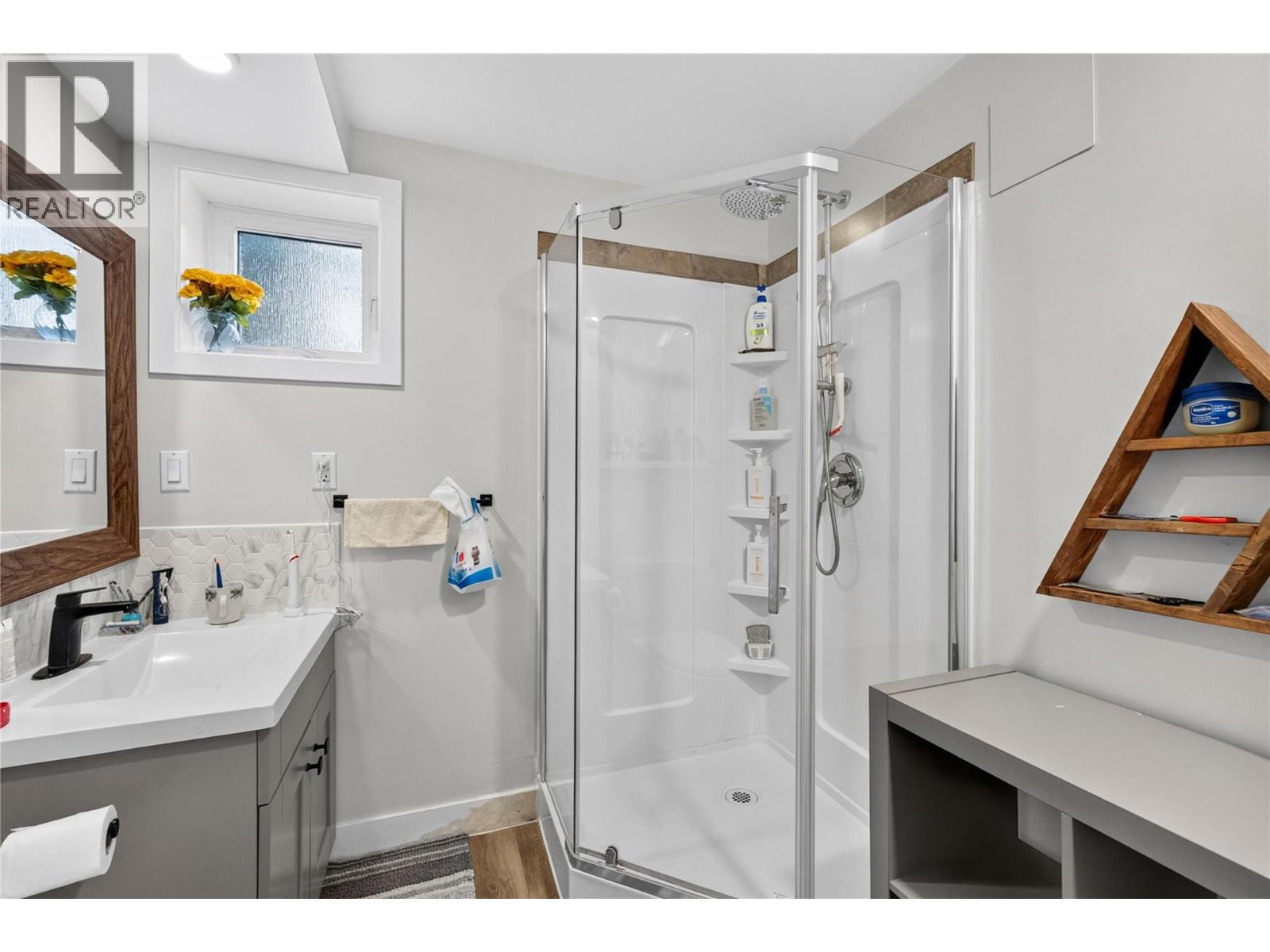 127 Okanagan Avenue W, Penticton