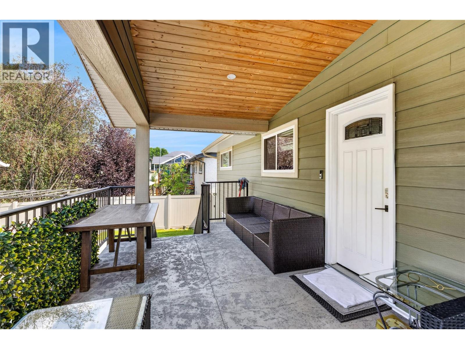 127 Okanagan Avenue W, Penticton