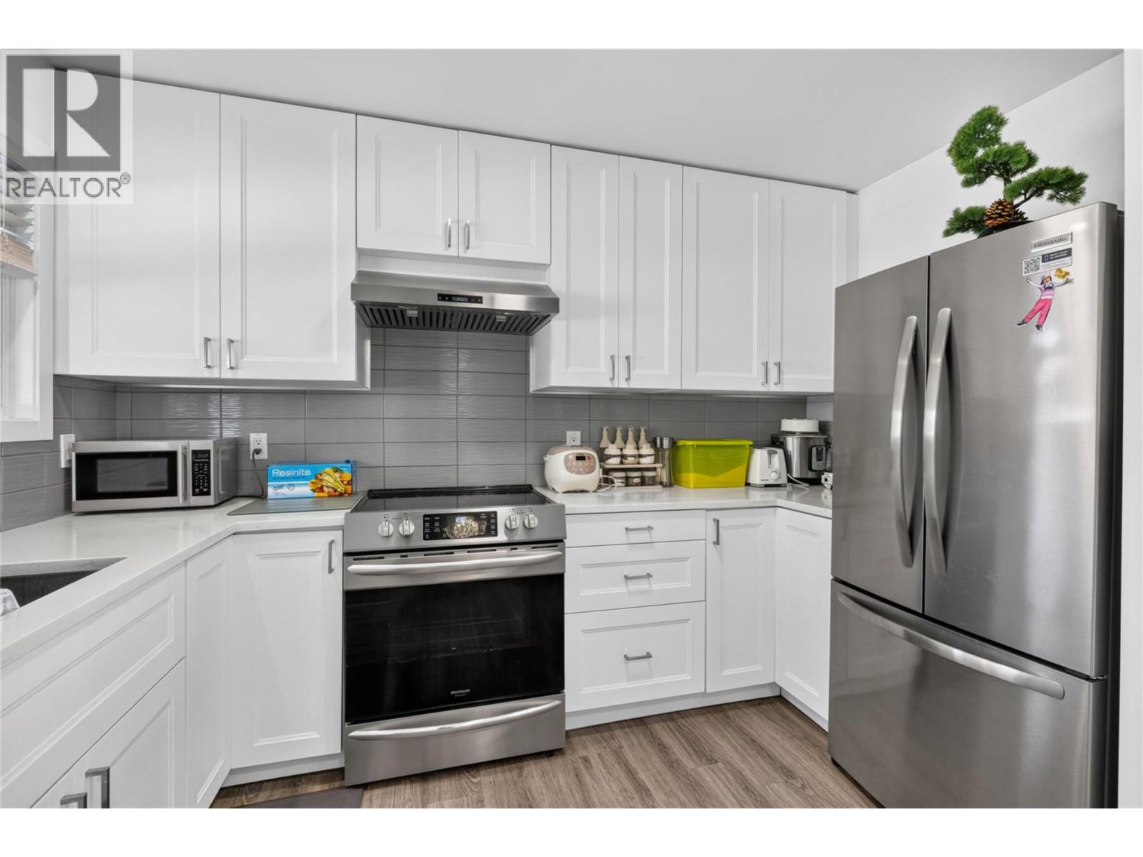 127 Okanagan Avenue W, Penticton
