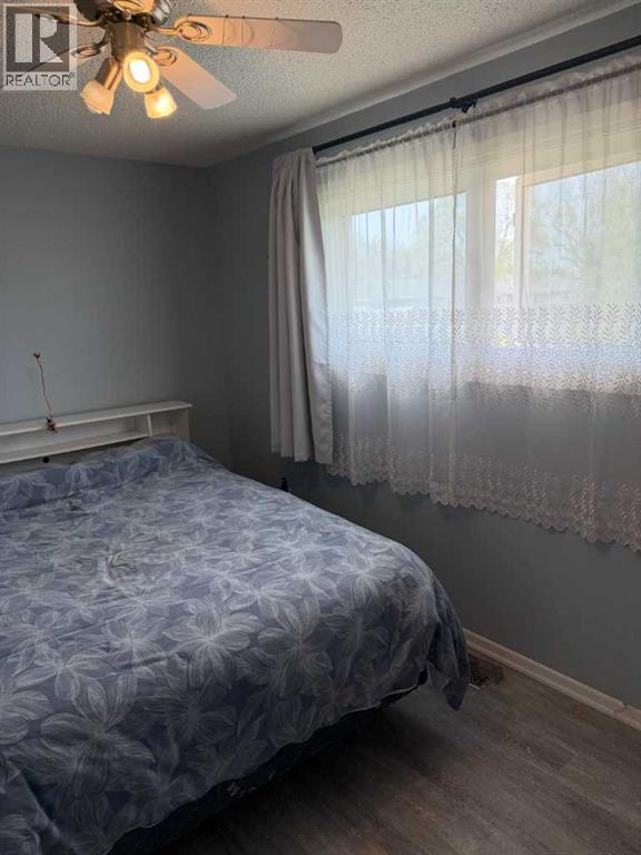 1539 4 Avenue NE - Image 11