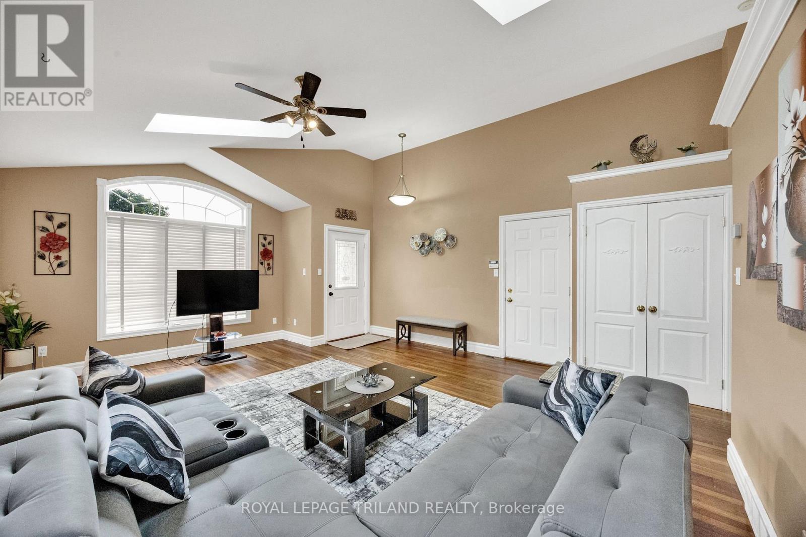 78 LOGGERS GROVE - Image 10