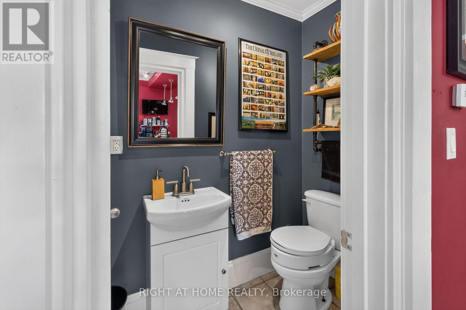327 WELLINGTON STREET - Image 16
