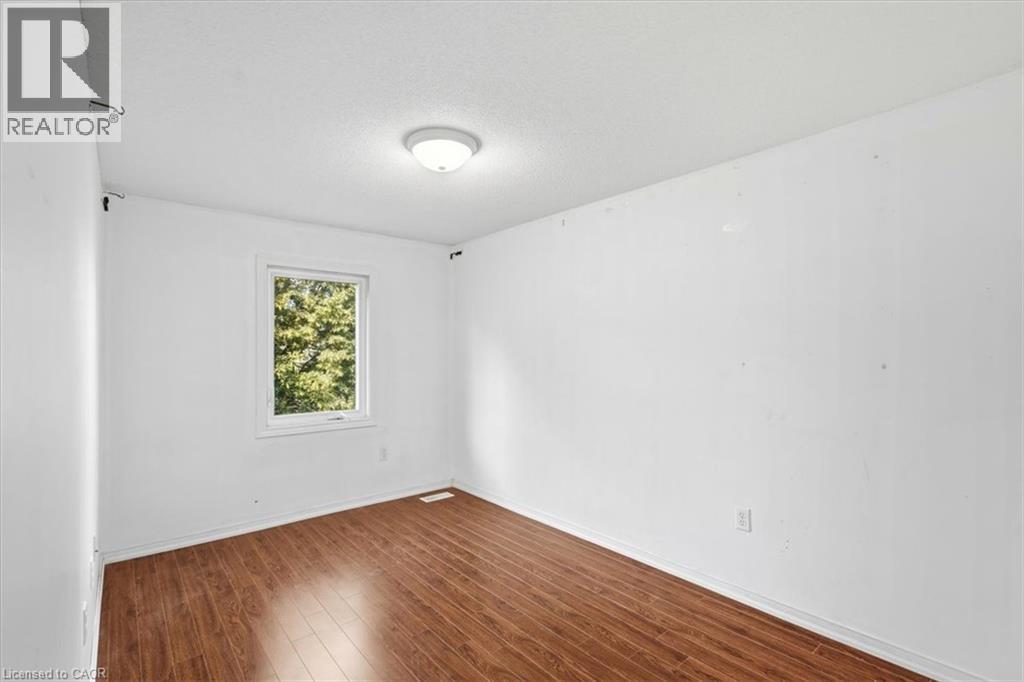 15 ROEHAMPTON Crescent - Image 15