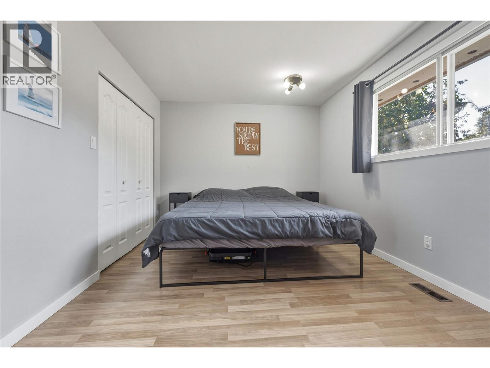 3922 21 Avenue - Image 23