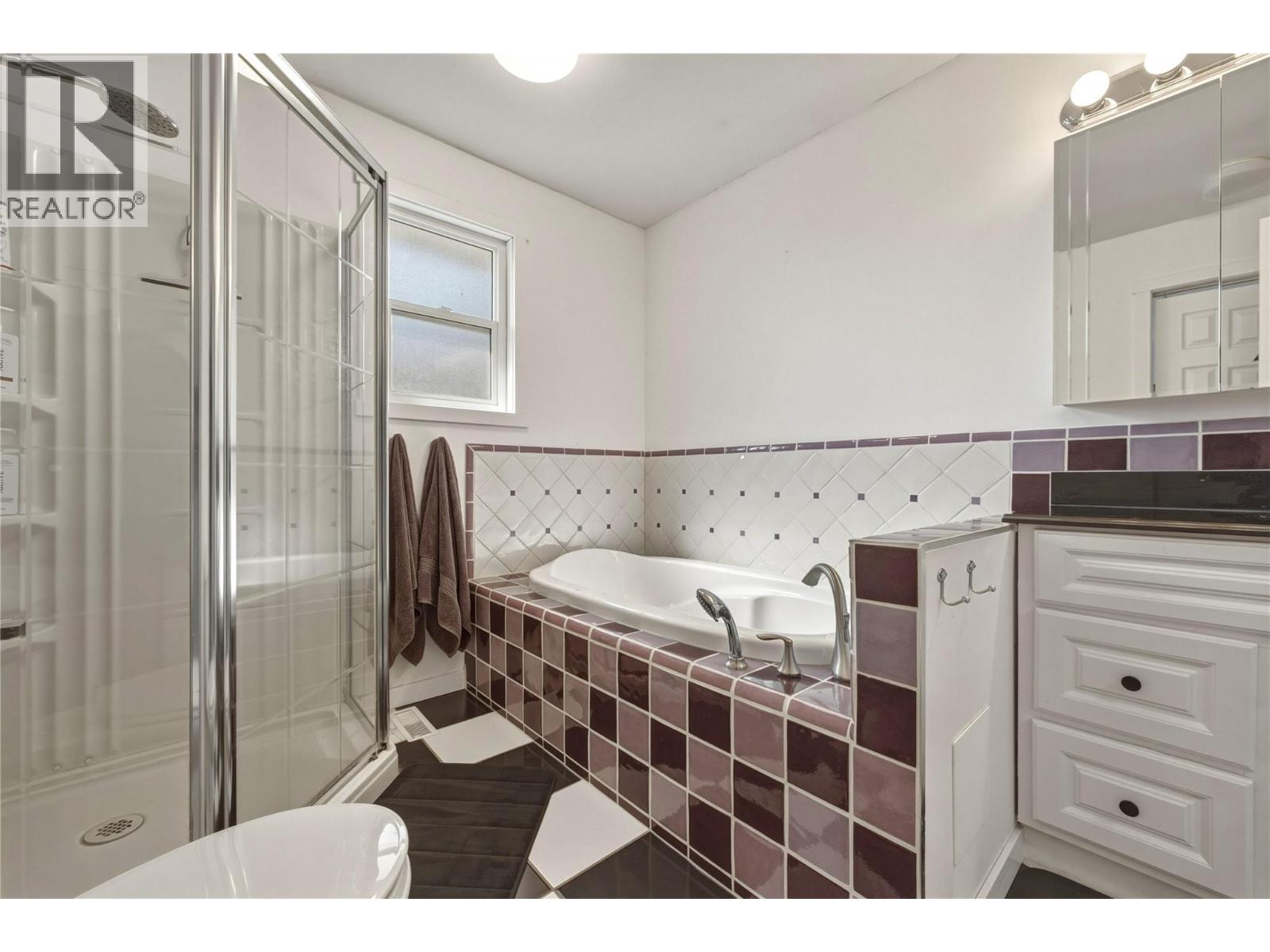 3922 21 Avenue - Image 17