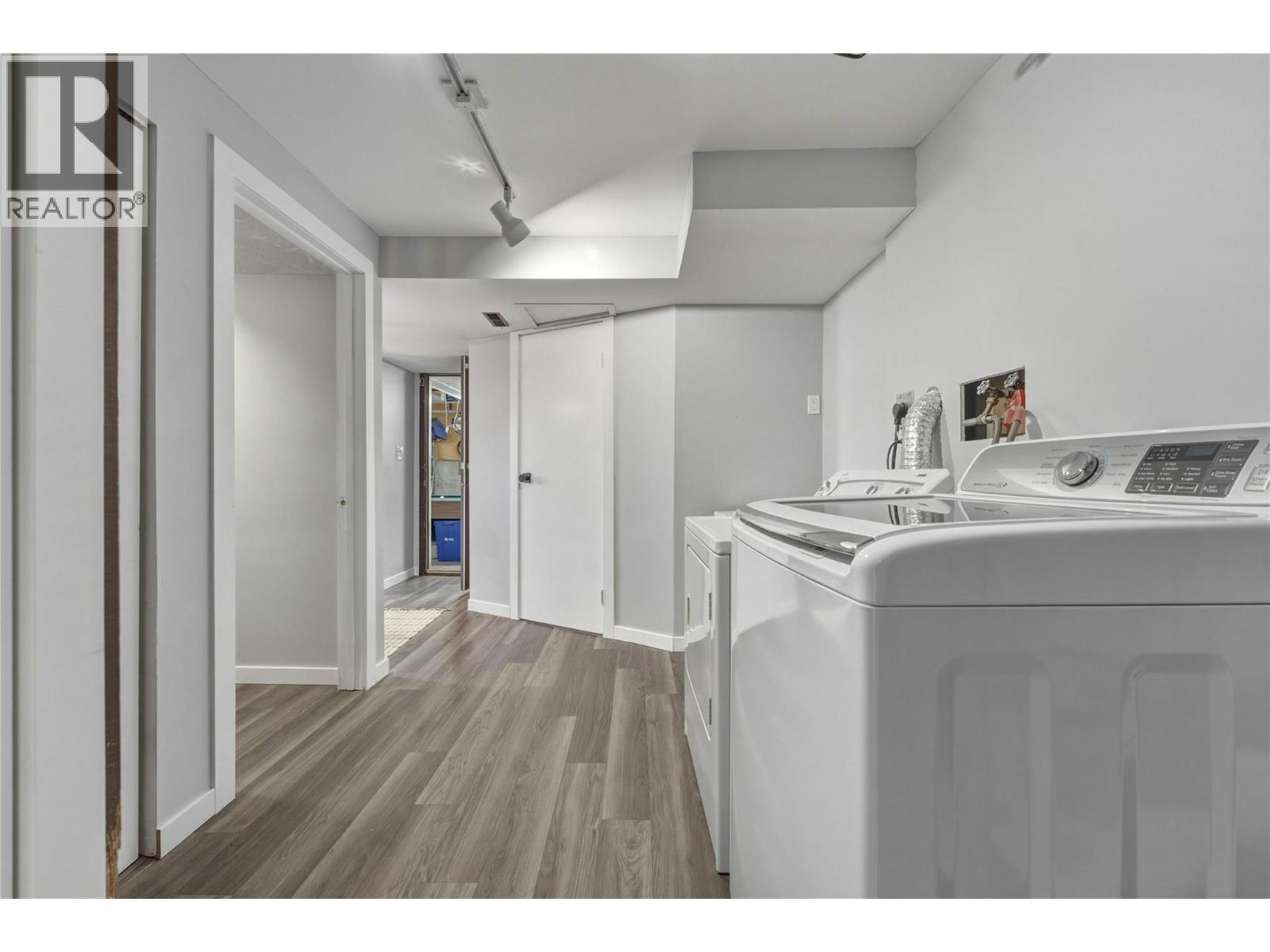 3922 21 Avenue - Image 29
