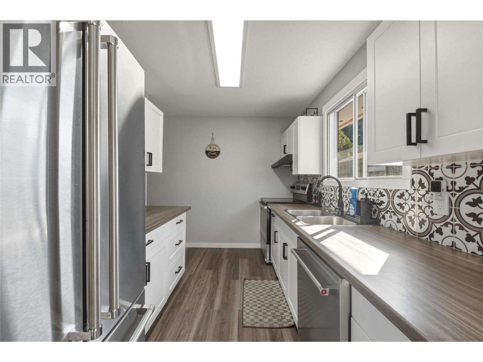 3922 21 Avenue - Image 11