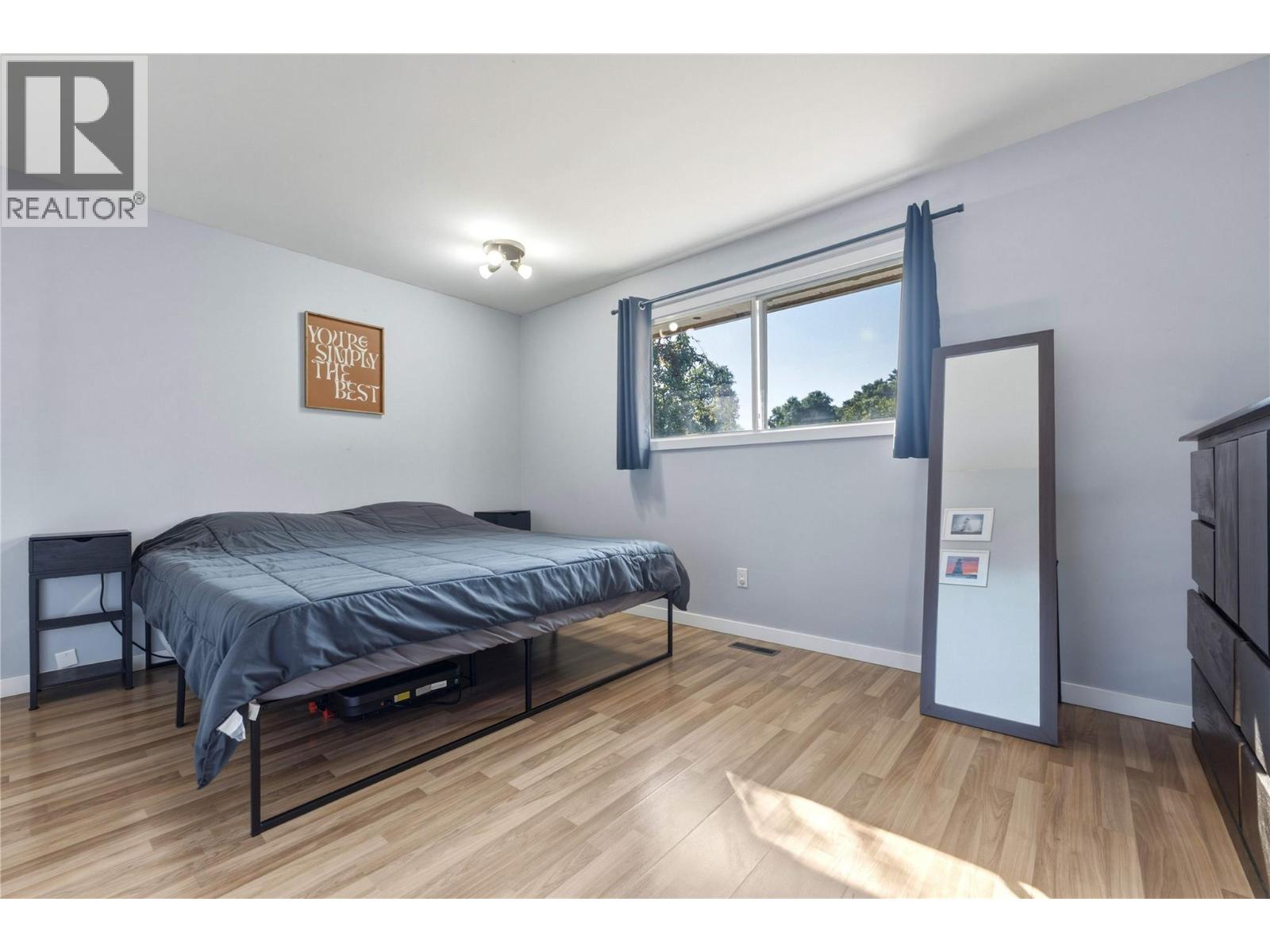 3922 21 Avenue - Image 22