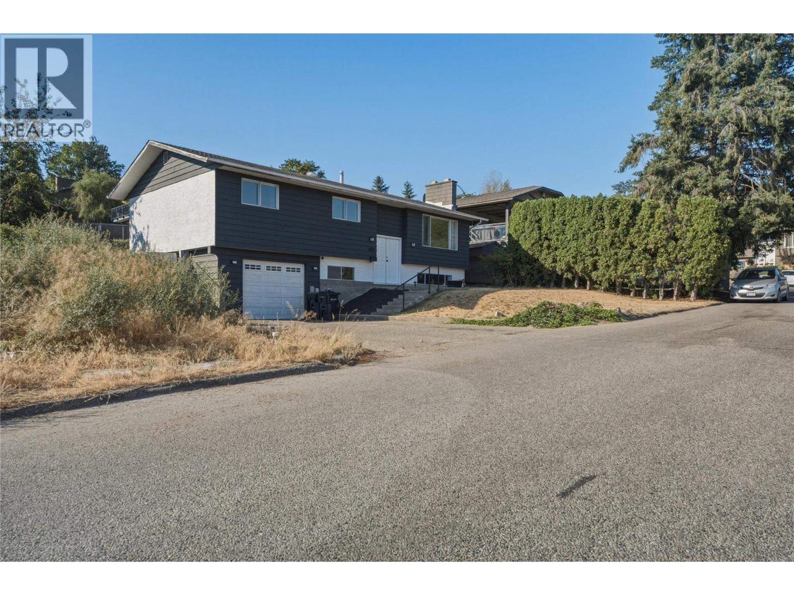 3922 21 Avenue - 47