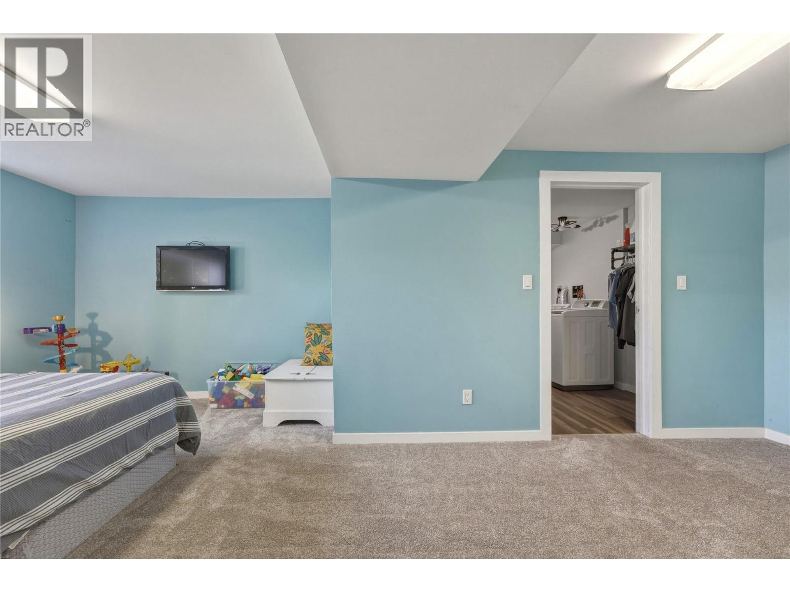 3922 21 Avenue - Image 33