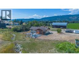 4pc Ensuite bath - 211 Enderby Grindrod Road, Enderby, BC V0E1V4 Photo 8