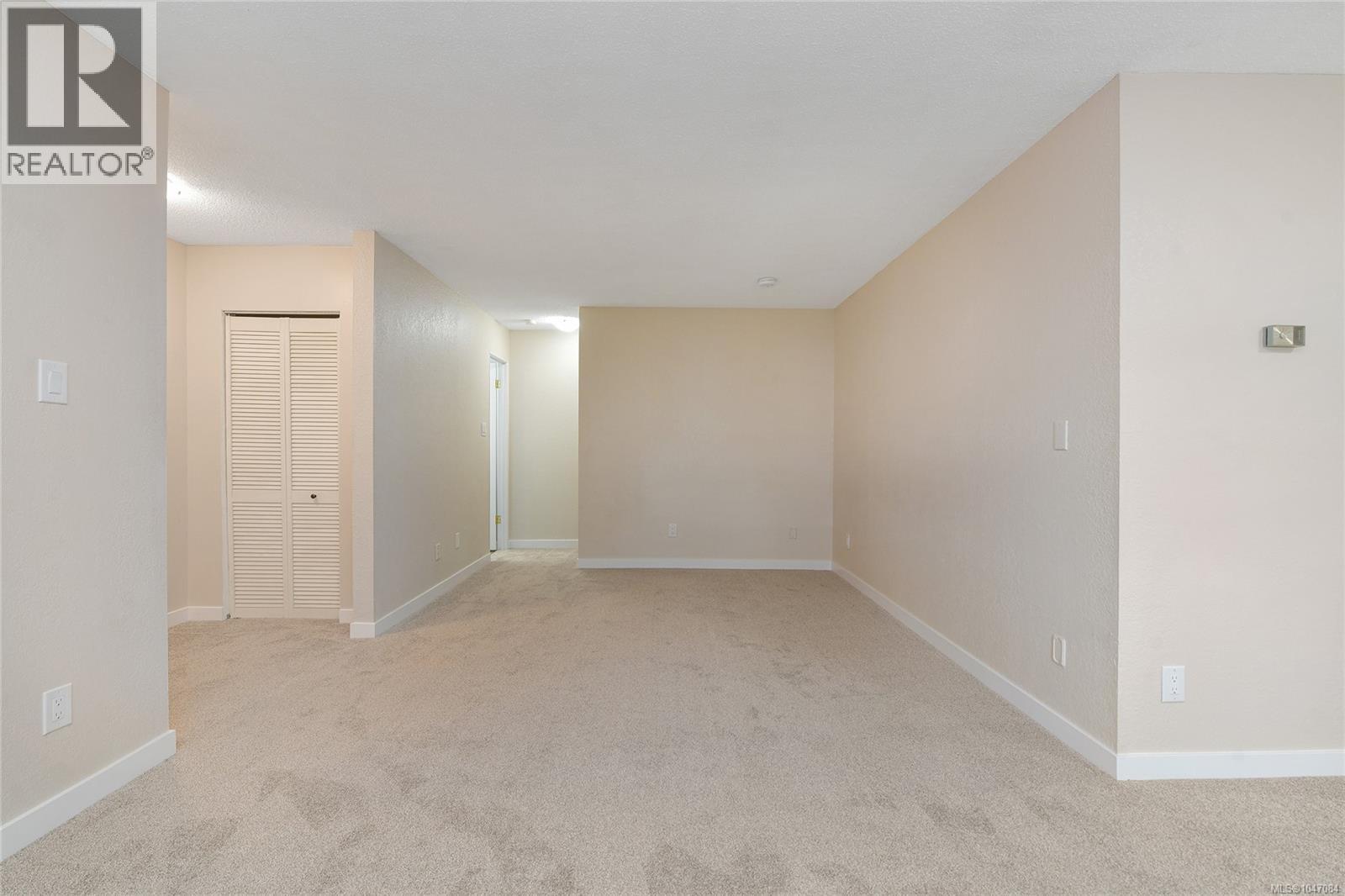 #44 840 Craigflower Rd - Image 17