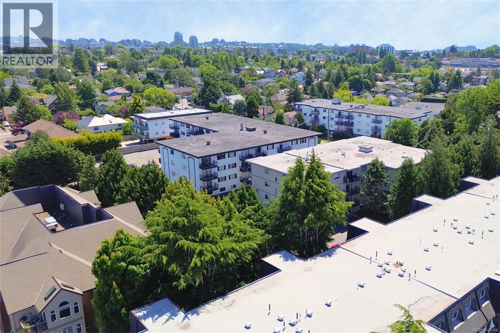 #44 840 Craigflower Rd - Image 42