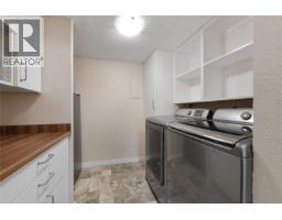 44 840 Craigflower Rd, Esquimalt, BC V9A2X1 Photo 24
