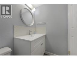 44 840 Craigflower Rd, Esquimalt, BC V9A2X1 Photo 27