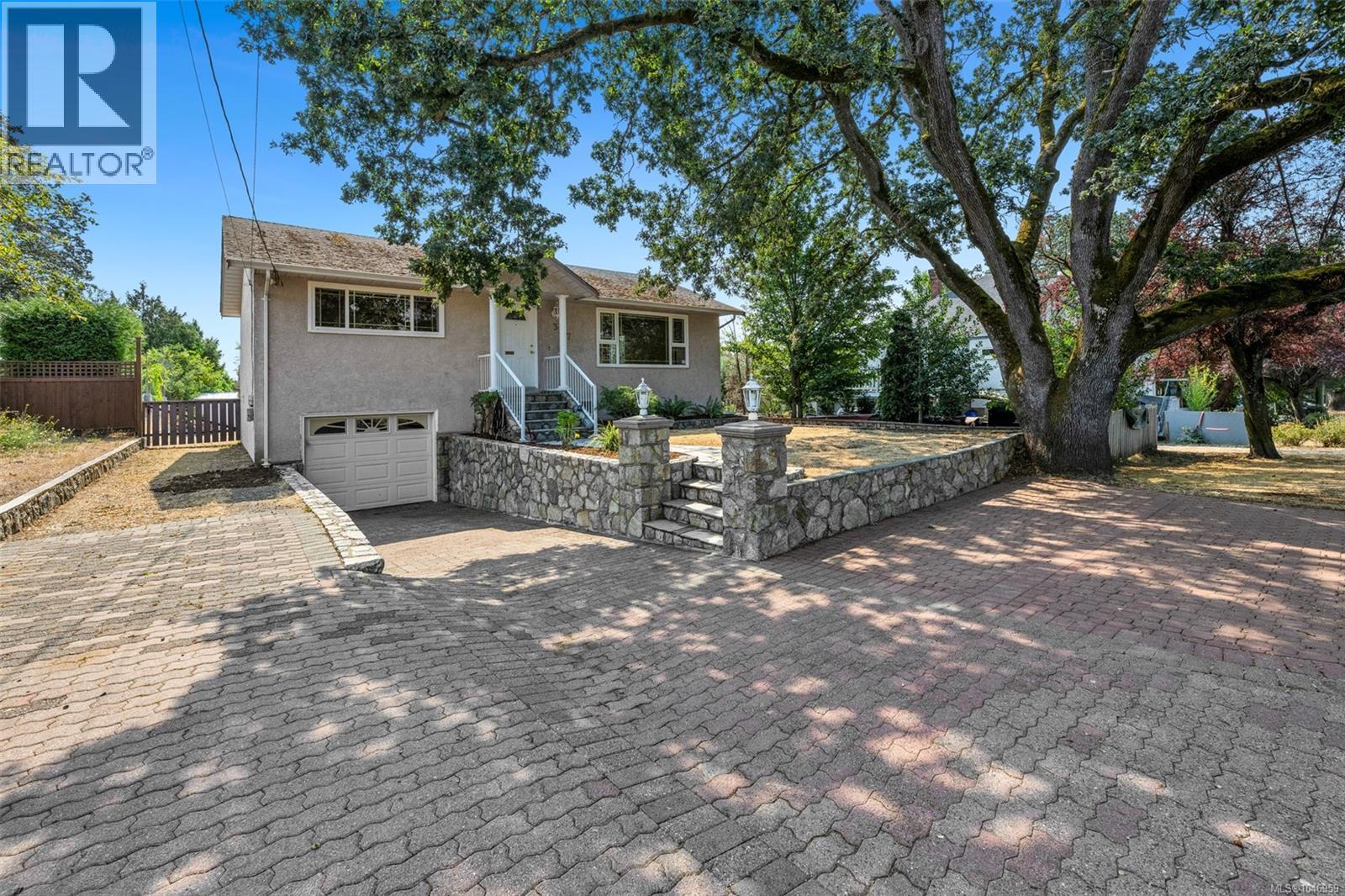 3107 Harriet Rd - 1