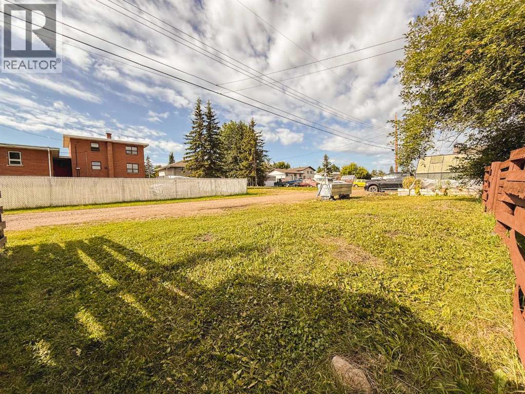 5104 46 Avenue - Image 5