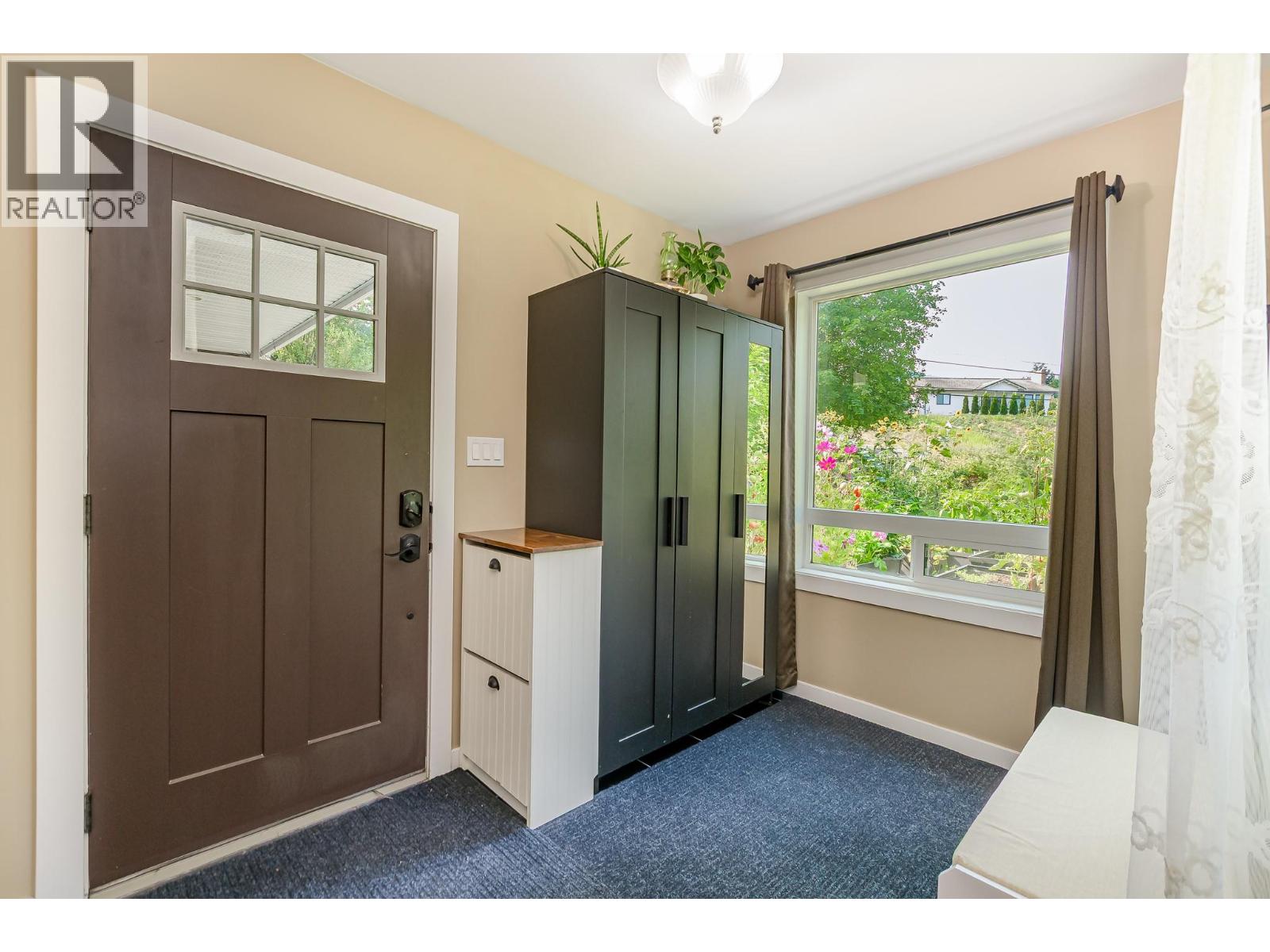 2651 Okanagan Avenue NE - Image 15