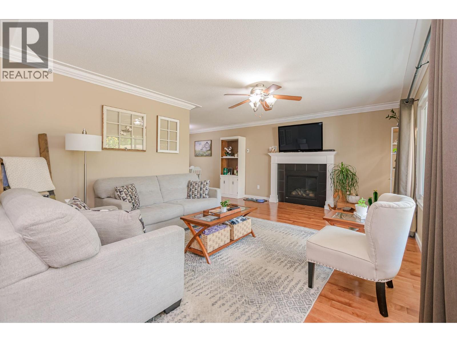 2651 Okanagan Avenue NE - 16