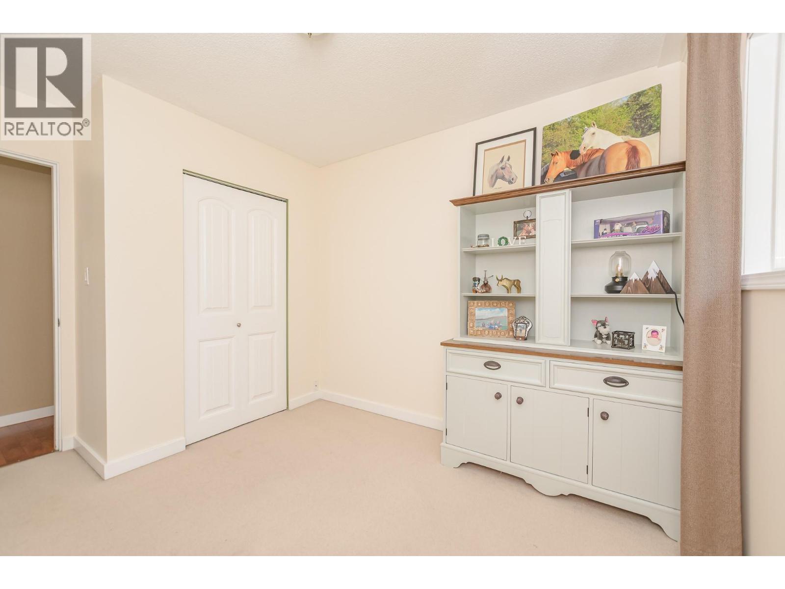 2651 Okanagan Avenue NE - 36