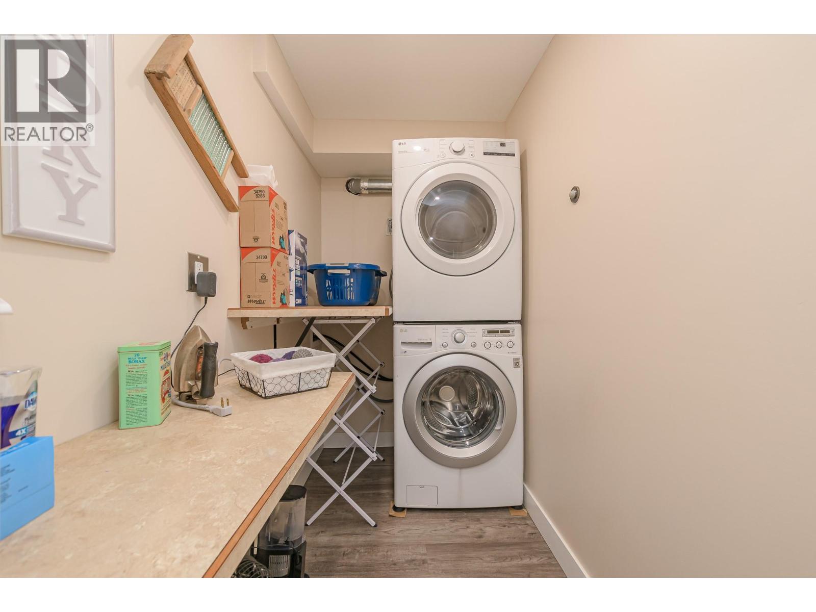 2651 Okanagan Avenue NE - Image 46