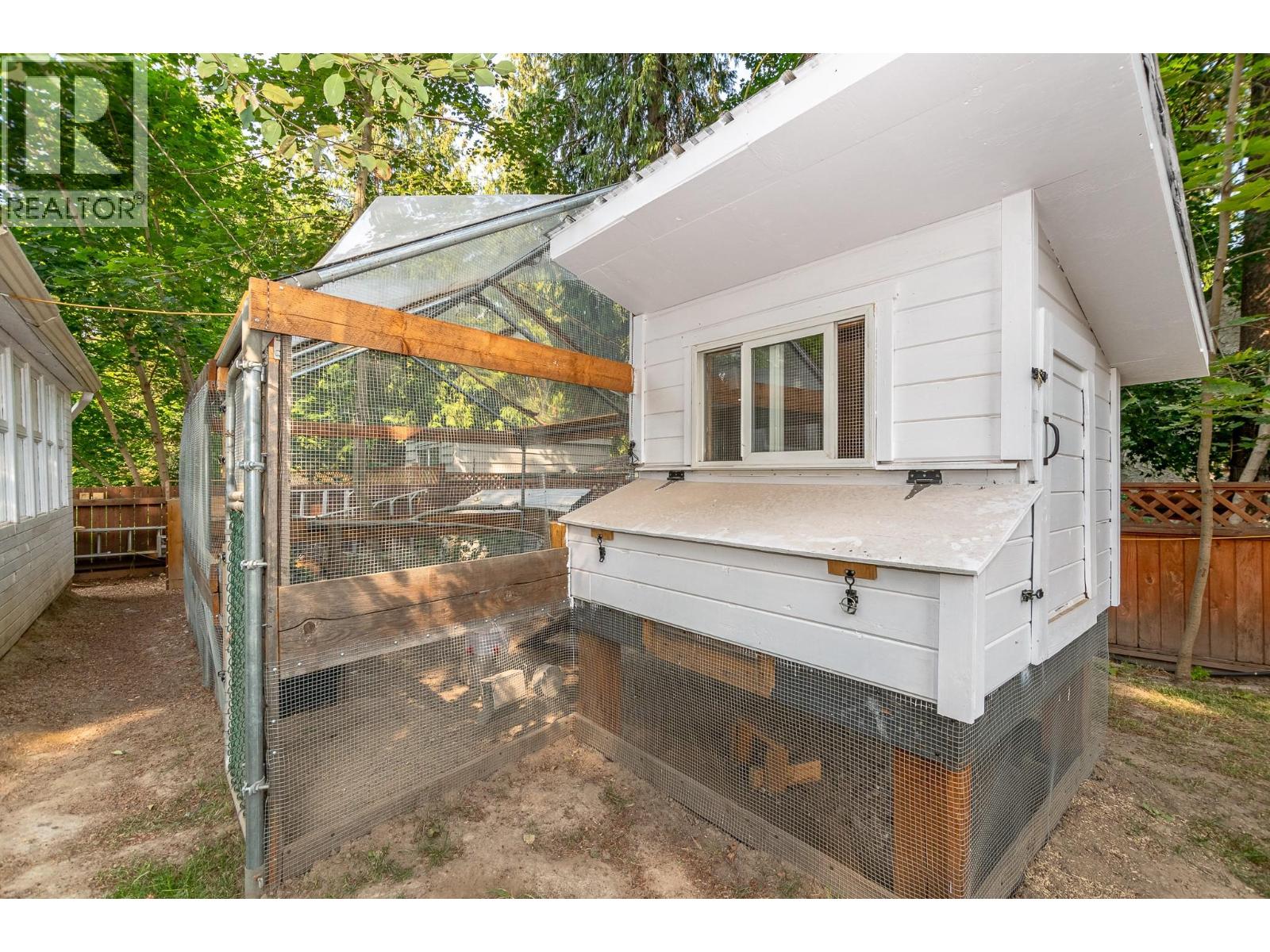 2651 Okanagan Avenue NE - Image 63