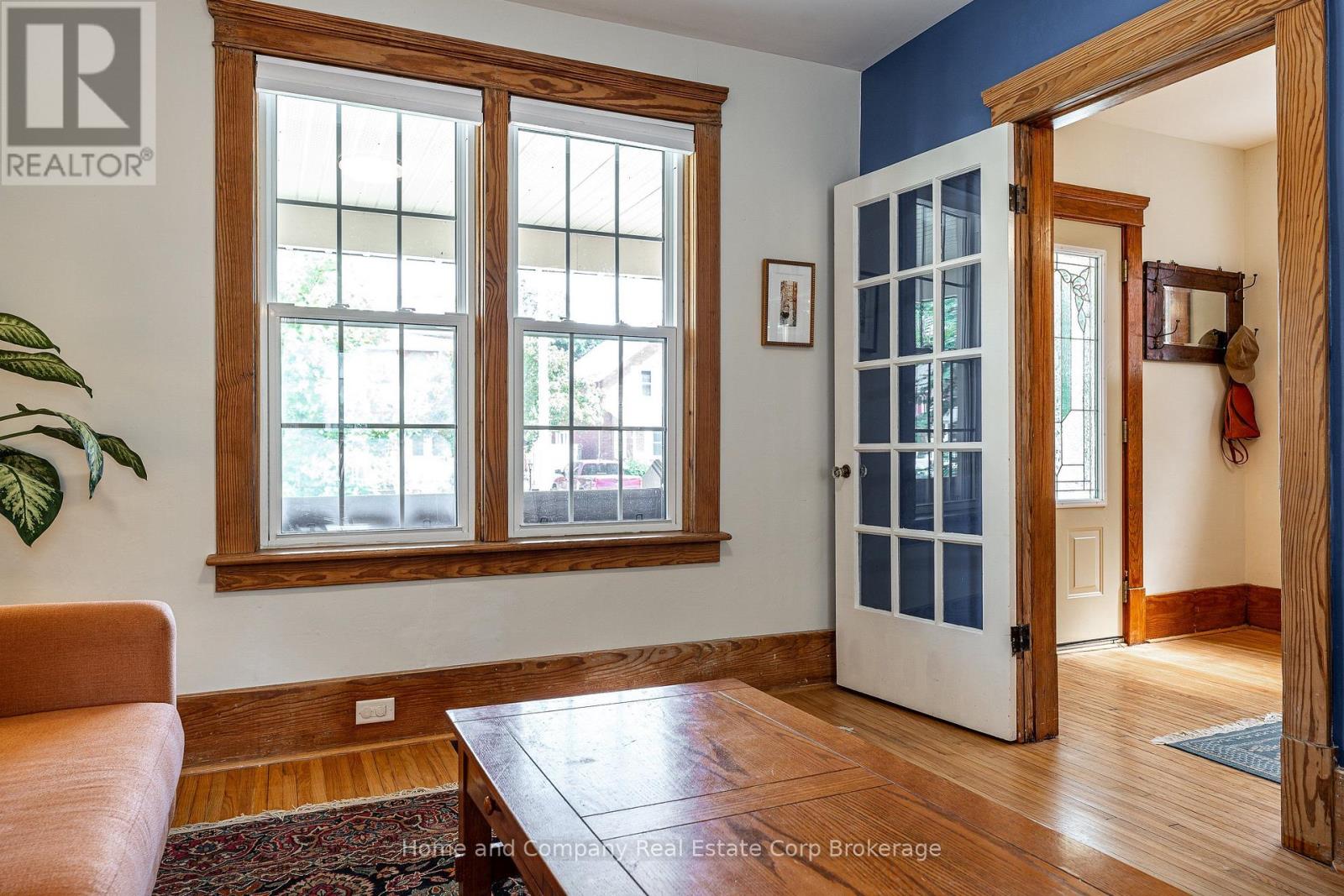 19 YOUNGS STREET - Image 4