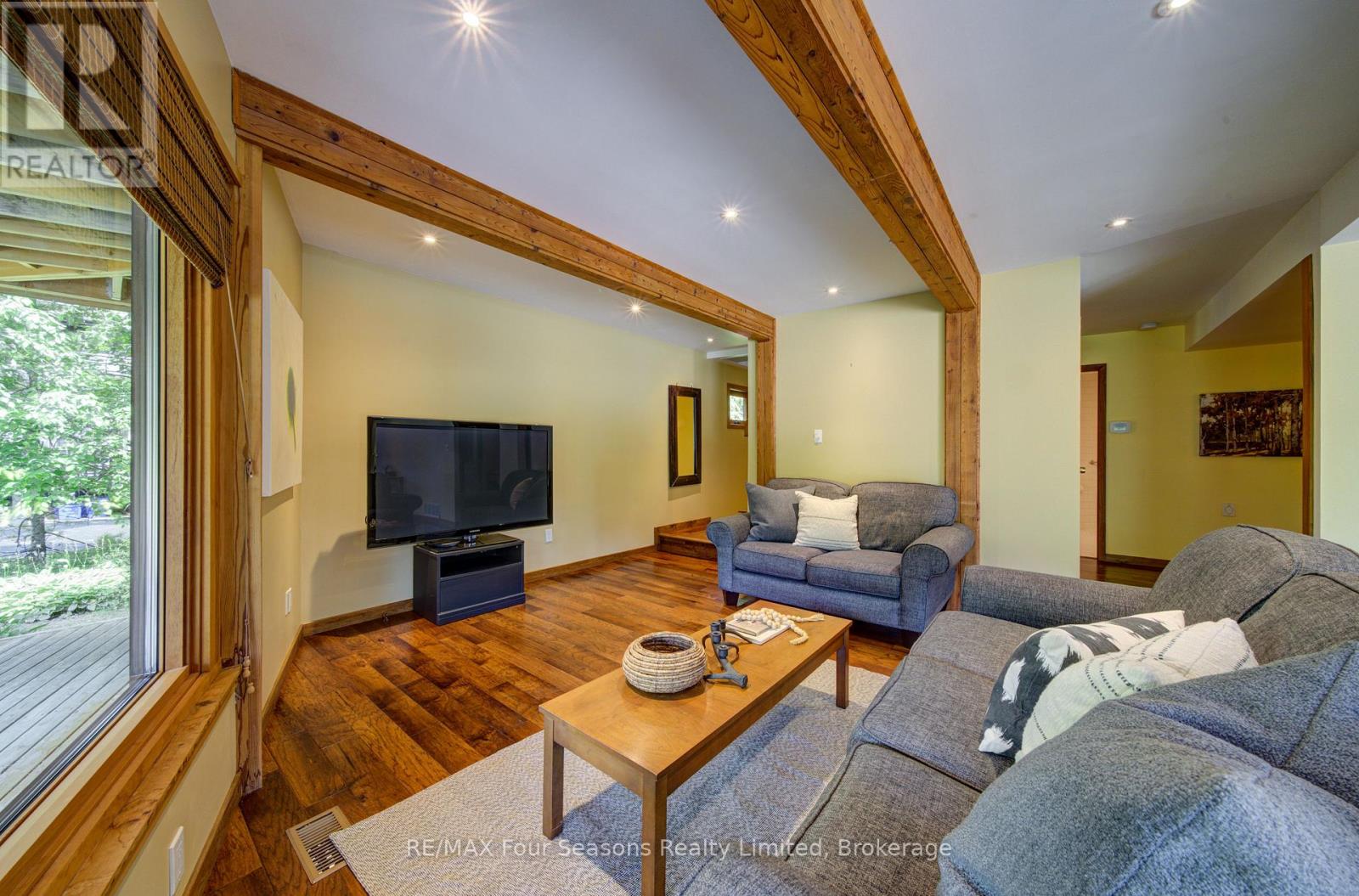 141 JOZO WEIDER BOULEVARD - 10