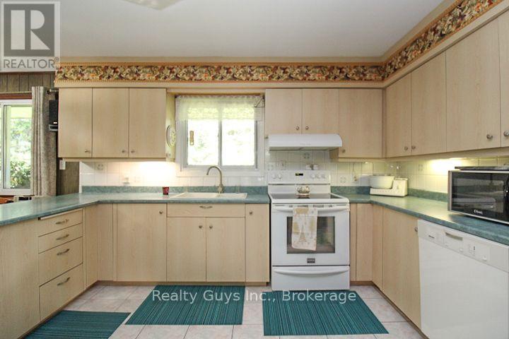 2356 DEER BAY ROAD - Image 31