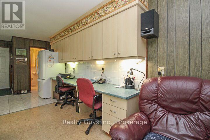 2356 DEER BAY ROAD - Image 33