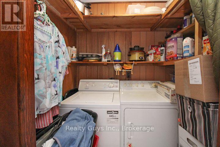 2356 DEER BAY ROAD - Image 41