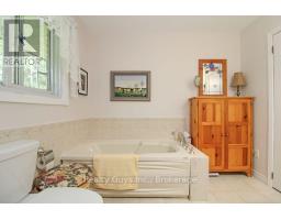 2356 Deer Bay Road, Selwyn, ON K0L2H0 Photo 37