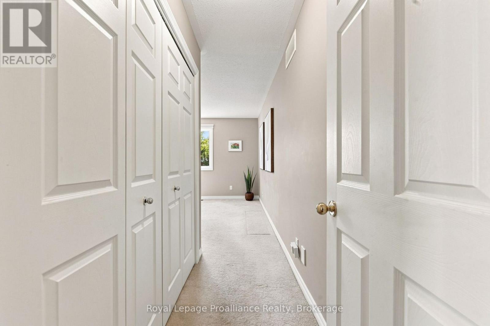 9 SENECA DRIVE - Image 25