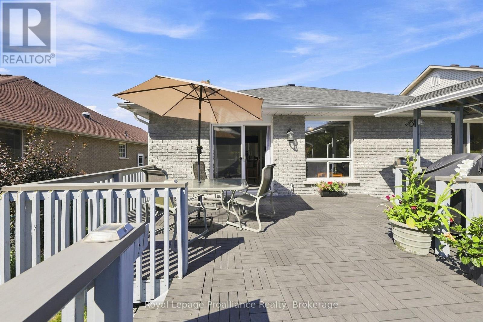 9 SENECA DRIVE - Image 44