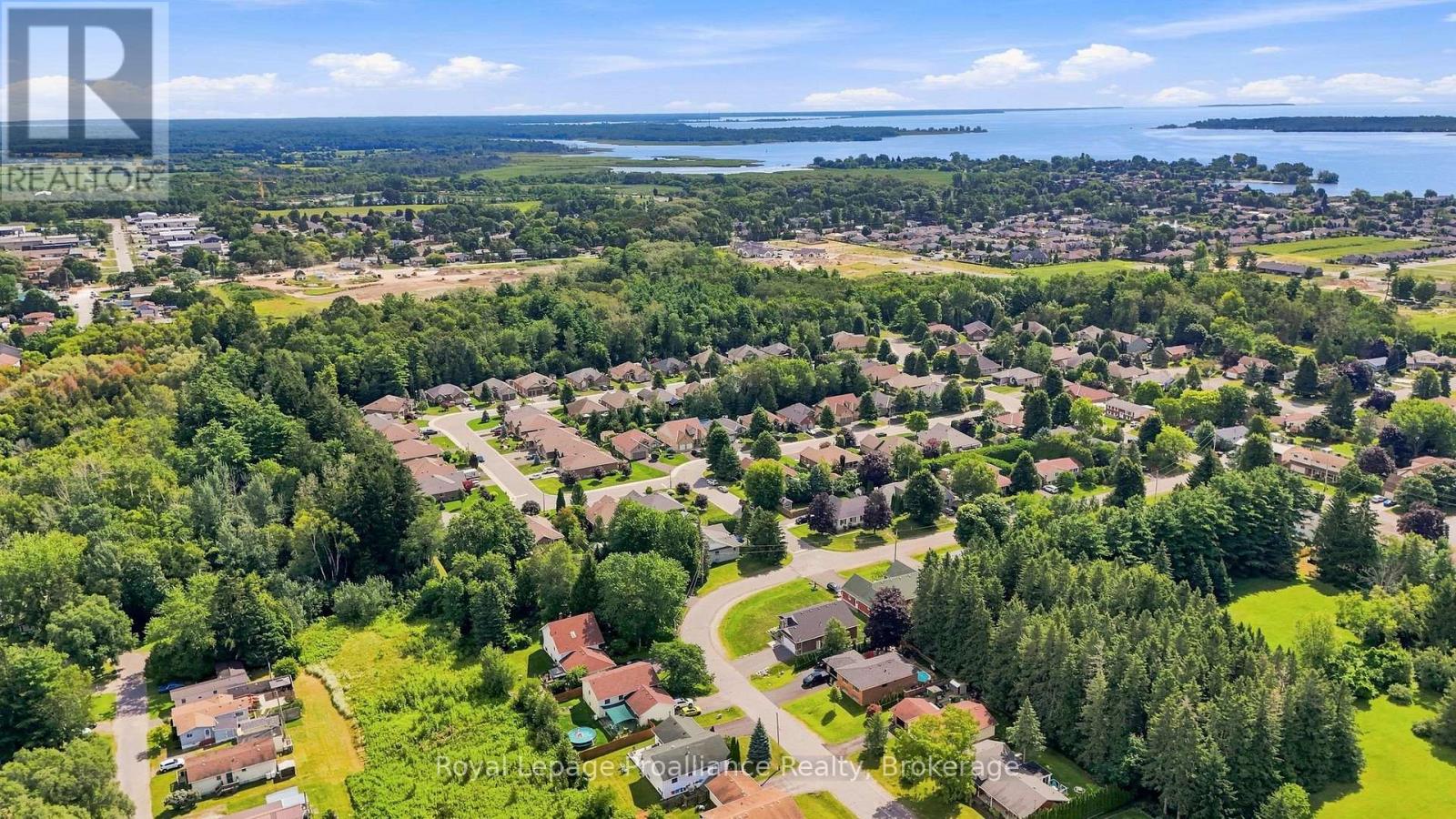 9 SENECA DRIVE - 50