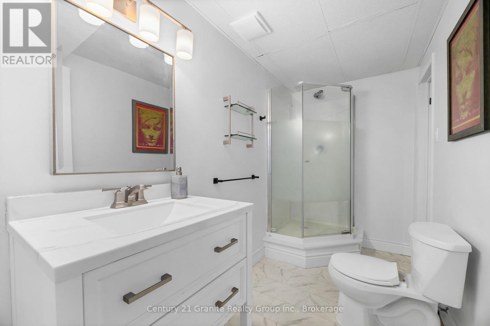 692 EWING STREET - Image 26