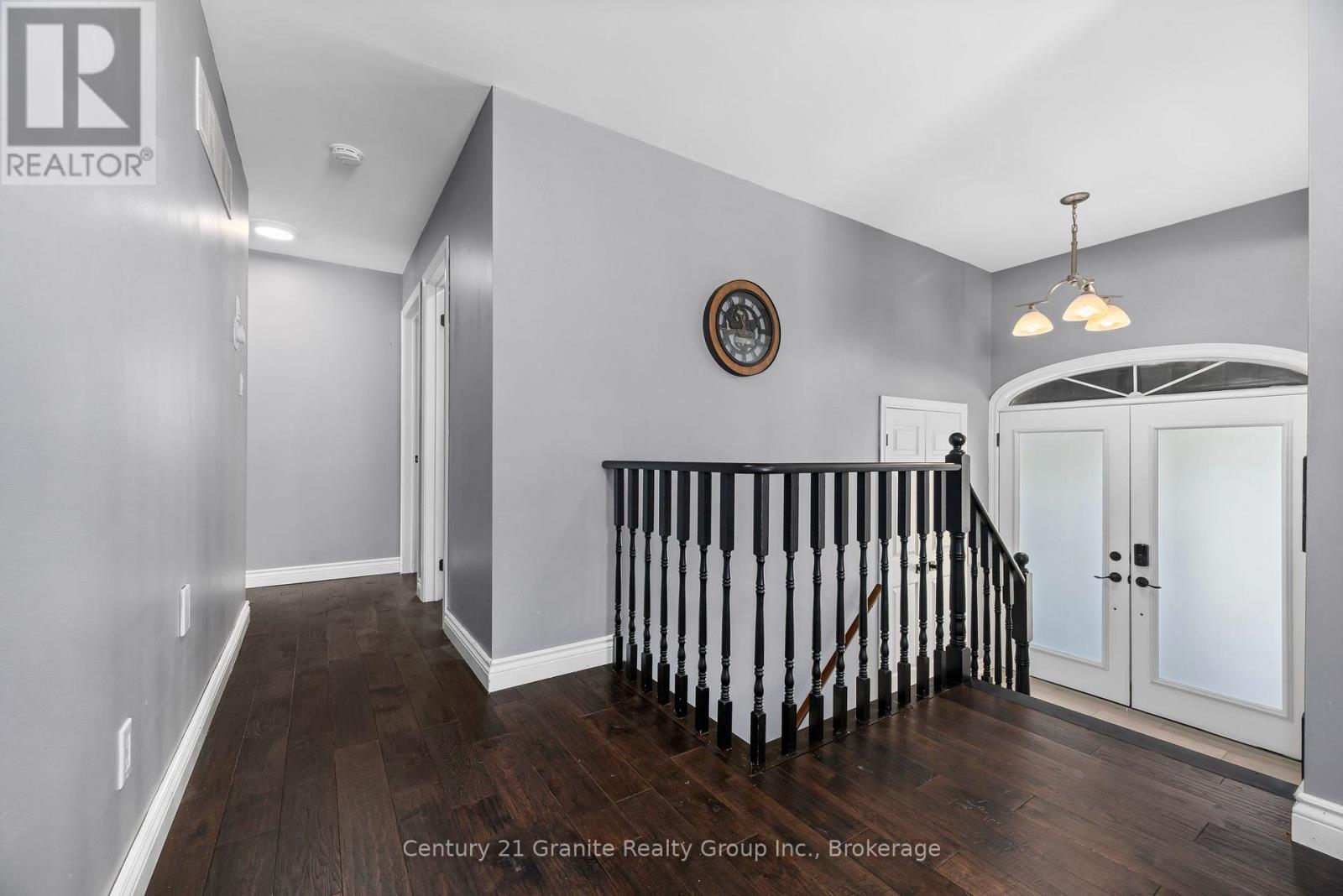692 EWING STREET - Image 5