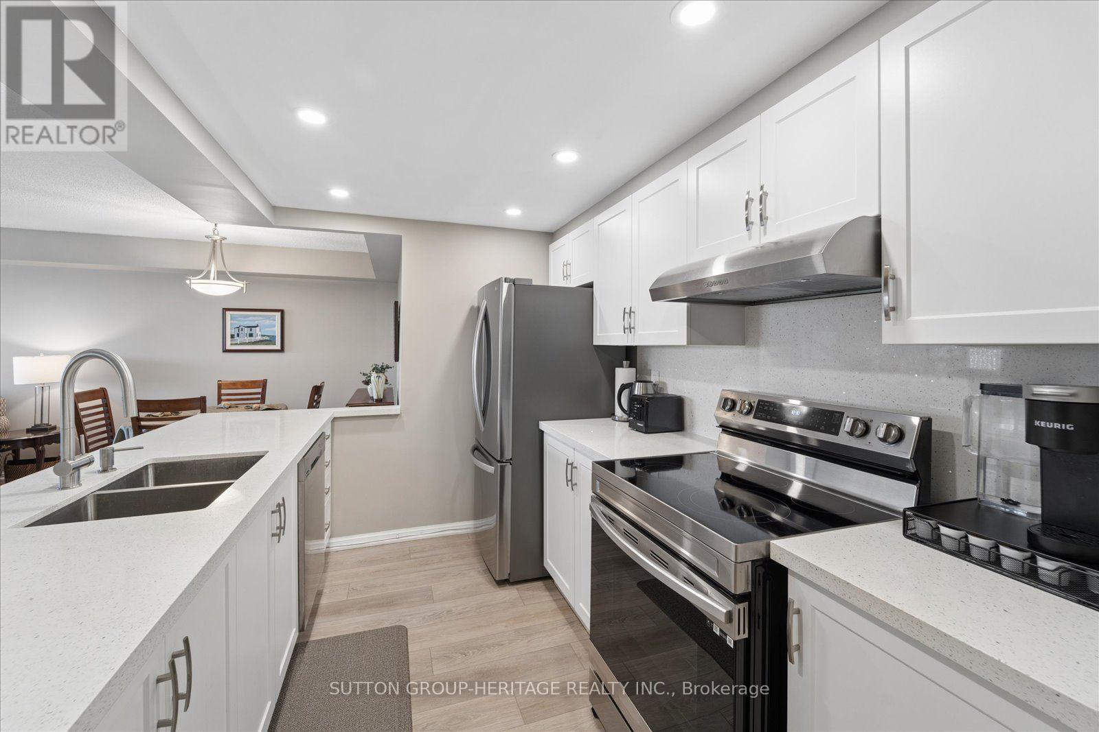 #615 712 ROSSLAND ROAD E - Image 12