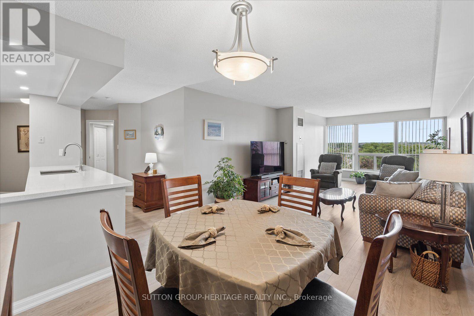 #615 712 ROSSLAND ROAD E - Image 18