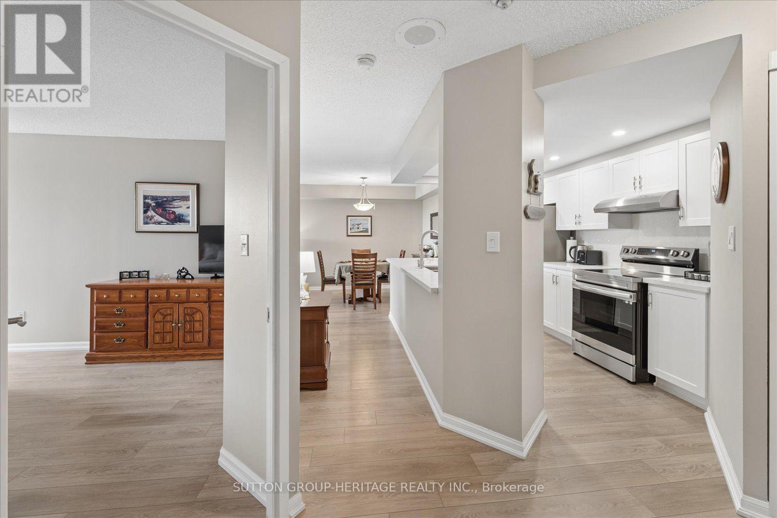 #615 712 ROSSLAND ROAD E - Image 26
